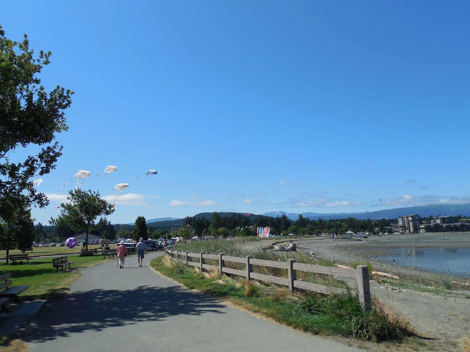 Coast Parksville Hotel Exterior photo